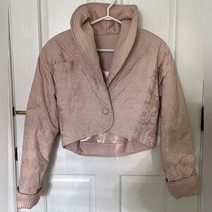 Cozy blush pink cotton brocade cropped jacket w/ shawl collar. Sz S
